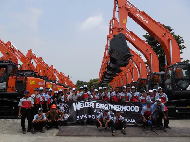 Gaji PT Hitachi Construction Machinery Indonesia