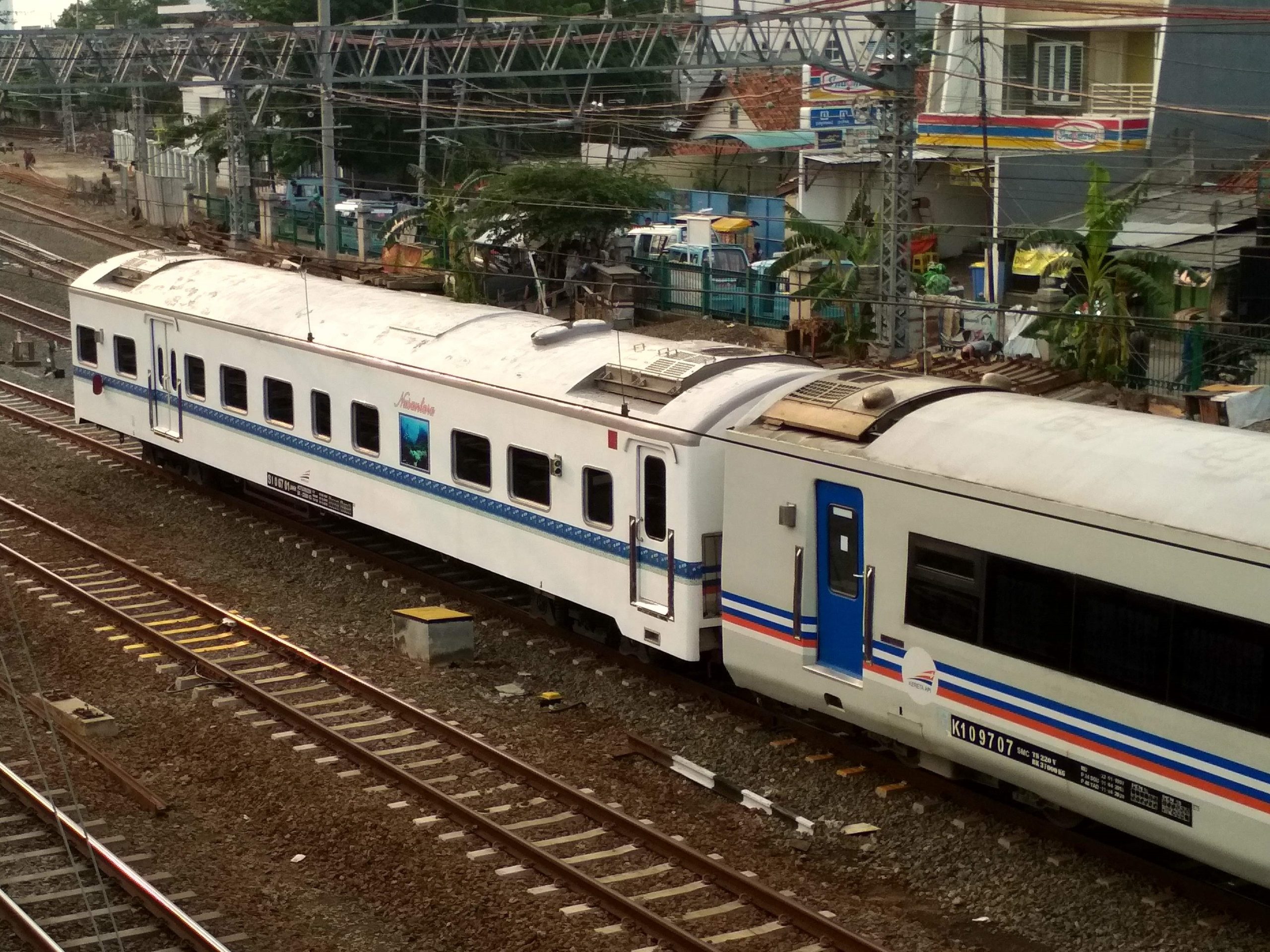 PT Kereta Api Pariwisata.